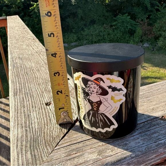 NEW Leoben Company Witches Brew Black Candle Which Design 9oz Single Wick - Picture 4 of 5